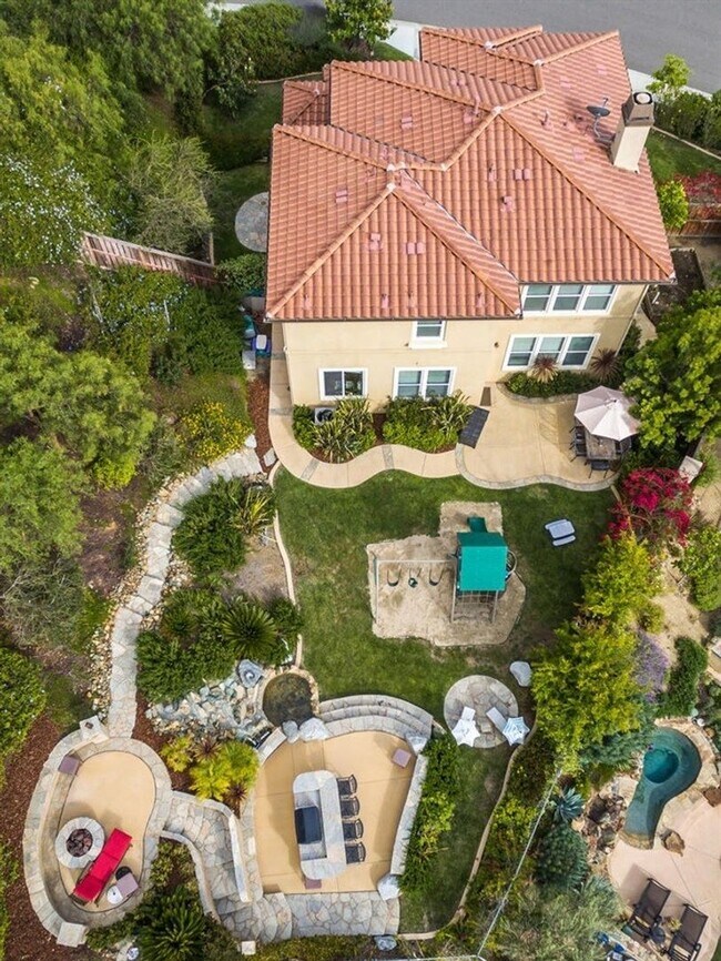 801 Luminara Way San Marcos, CA 92078 photo 3