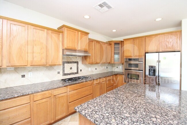 9876 E Bahia Dr Scottsdale, AZ 85260 photo 4