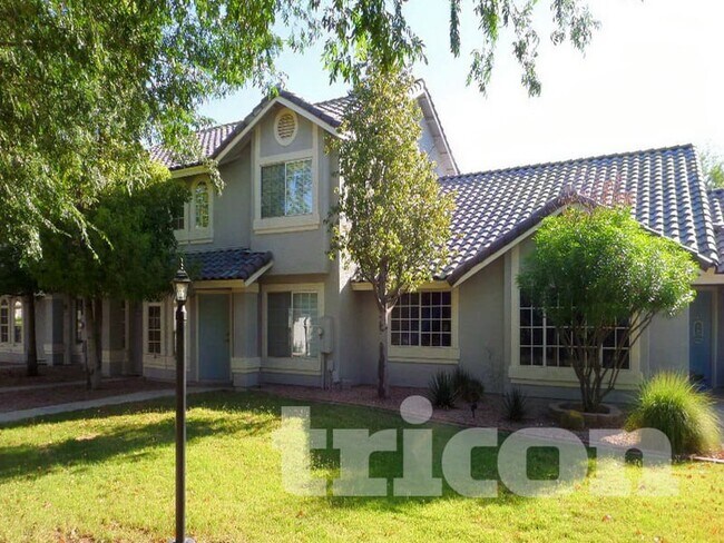 860 N Mcqueen Rd photo 2