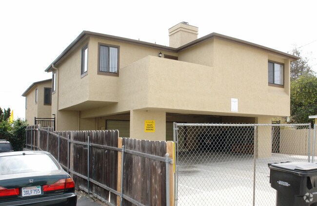 2138 Garnet Ave San Diego, CA 92109 photo 2