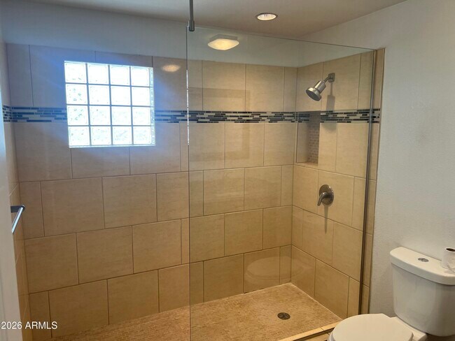 1031 W Romo Jones St Tempe, AZ 85281 photo 2