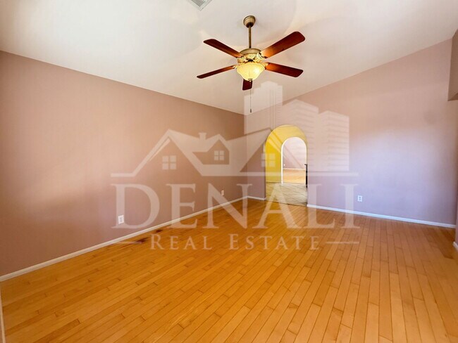 2102 W Knox Rd Chandler, AZ 85224 photo 5