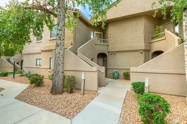 15050 N Thompson Peak Pkwy Scottsdale, AZ 85260 photo 2