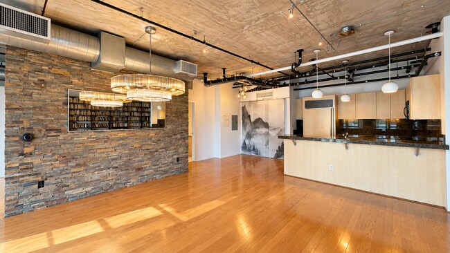 877 Island Ave San Diego, CA 92101 photo 3