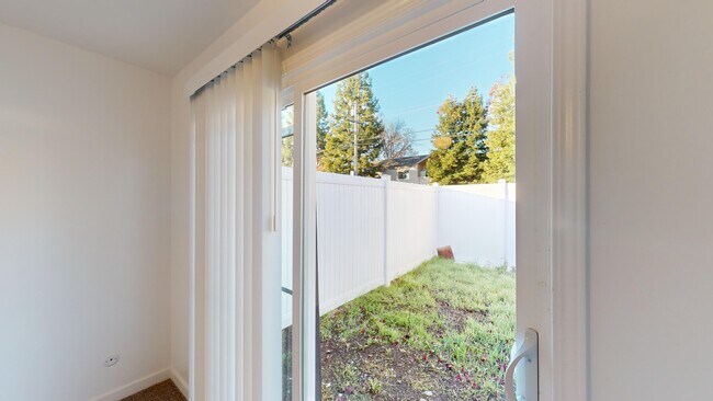 15447 Marty Dr Glen Ellen, CA 95442 photo 4