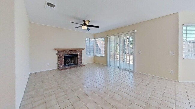 40114 Palma Vista St Murrieta, CA 92562 photo 4