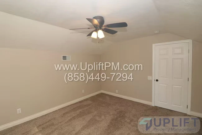 320 3rd St Ramona, CA 92065 photo 4