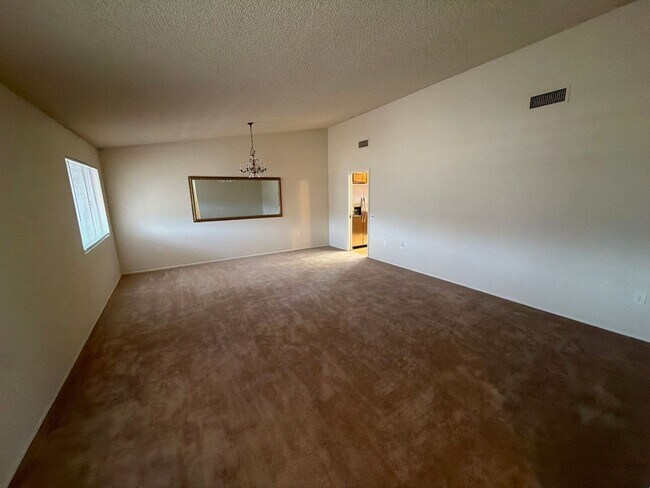 17418 N 123rd Dr Sun City West, AZ 85375 photo 2