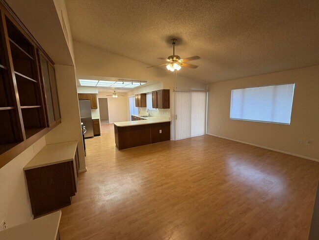 17418 N 123rd Dr Sun City West, AZ 85375 photo 4