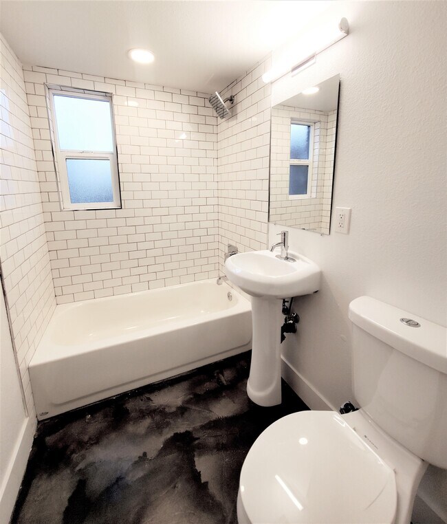 1538 W McDowell Rd Phoenix, AZ 85007 photo 5