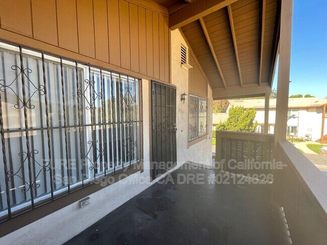 8309 Baranca Ct Spring Valley, CA 91977 photo 2
