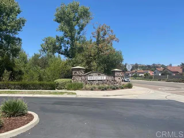 2332 Douglaston Escondido, CA 92026 photo 2