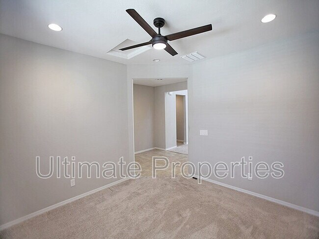 8920 W Marshall Ave Glendale, AZ 85305 photo 3