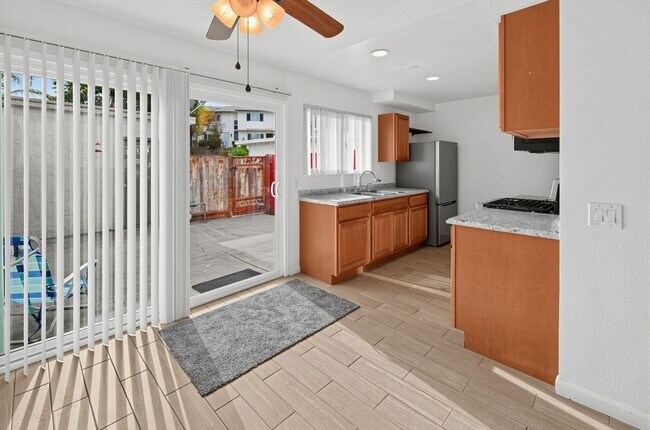 3685 Water Way Oceanside, CA 92056 photo 5