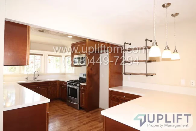 15817 Fecanin Way Ramona, CA 92065 photo 2