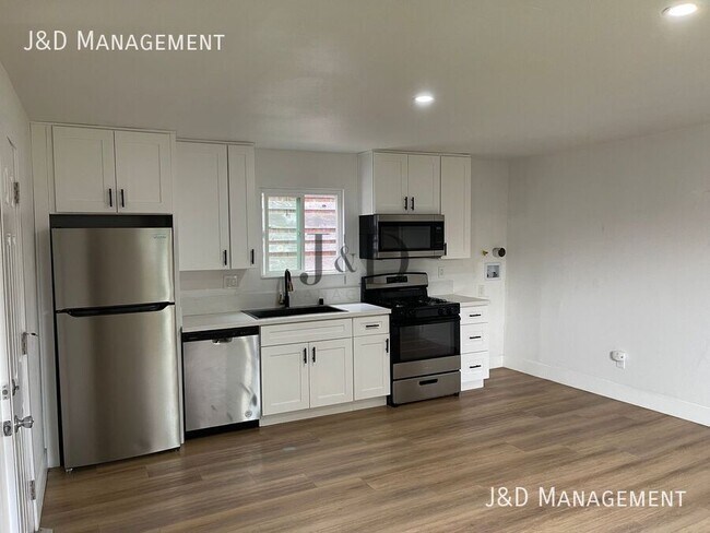 4253 College Ave San Diego, CA 92115 photo 2