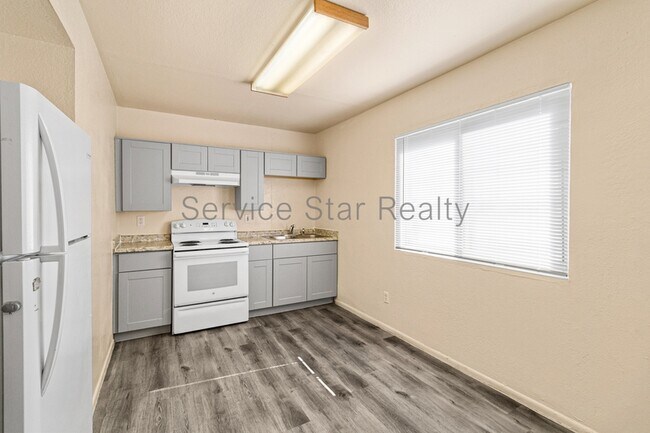 2222 E Pueblo Ave Phoenix, AZ 85040 photo 5