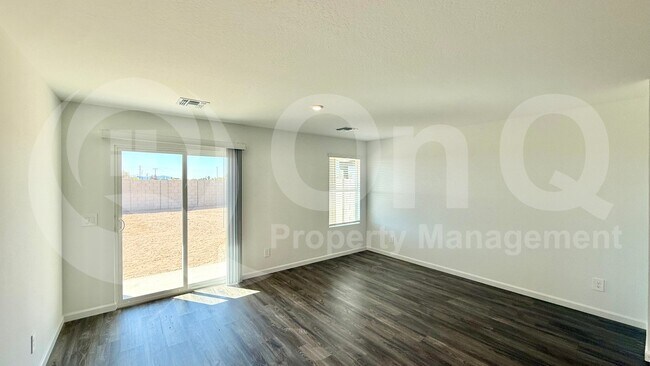 24477 W St Anne Ave Buckeye, AZ 85326 photo 3