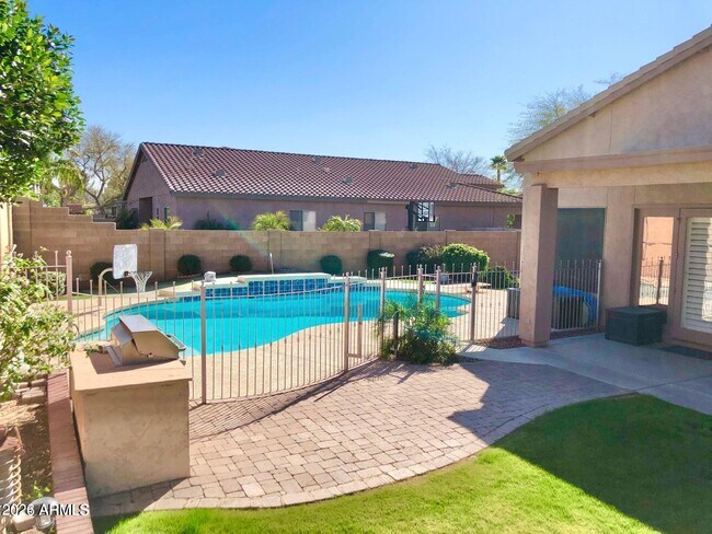345 N Date Palm Dr Gilbert, AZ 85234 photo 4