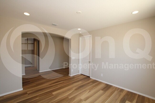 18827 N 262nd Ln Buckeye, AZ 85396 photo 5