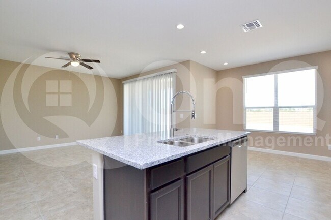 2223 N Camden Dr Florence, AZ 85132 photo 5