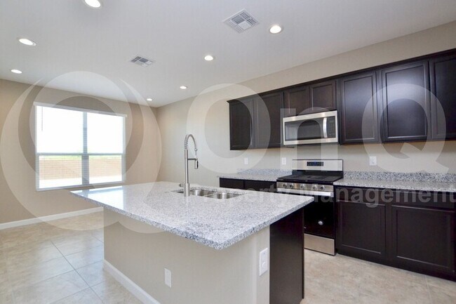 2223 N Camden Dr Florence, AZ 85132 photo 2