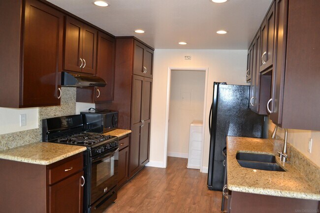 4219 La Pinata Way Oceanside, CA 92057 photo 2