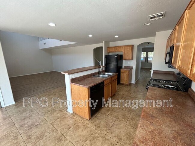 8837 W Preston Ln Tolleson, AZ 85353 photo 4