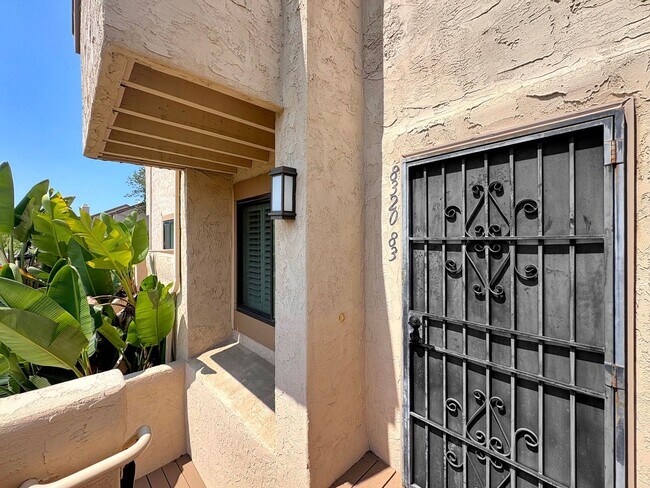 8320 Via Sonoma San Diego, CA 92037