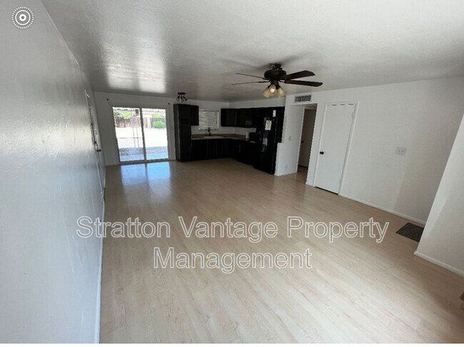 6701 N 14th Dr Phoenix, AZ 85013 photo 3