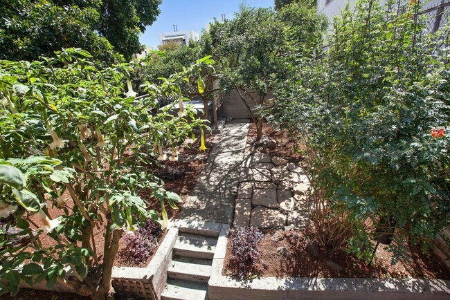 2755 Sutter Street San Francisco, CA 94115 photo 2