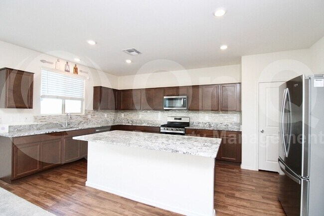 18152 N Toledo Ave Maricopa, AZ 85138 photo 4