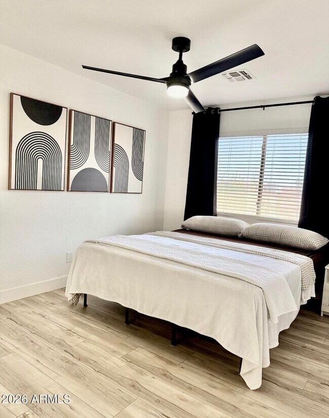 8609 W Vogel Ave Peoria, AZ 85345 photo 5