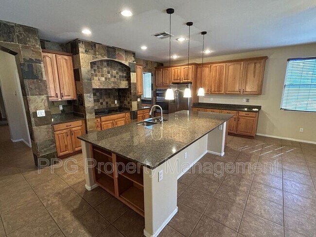 11824 N 144th Dr Surprise, AZ 85379 photo 5