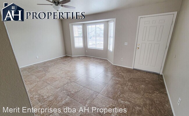 8056 W Georgia Ave Glendale, AZ 85303 photo 3
