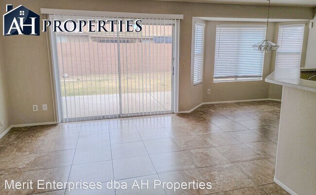 8056 W Georgia Ave Glendale, AZ 85303 photo 4