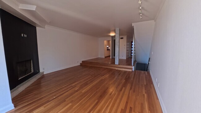 5003 Diamond Heights Blvd San Francisco, CA 94131 photo 4