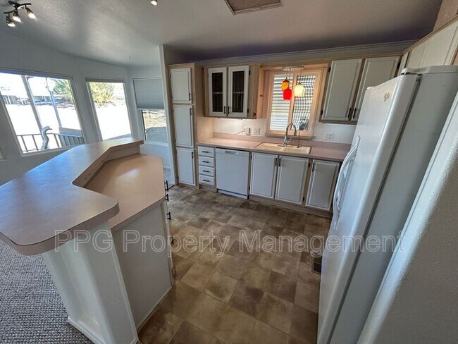 17200 W Bell Rd Surprise, AZ 85374 photo 3