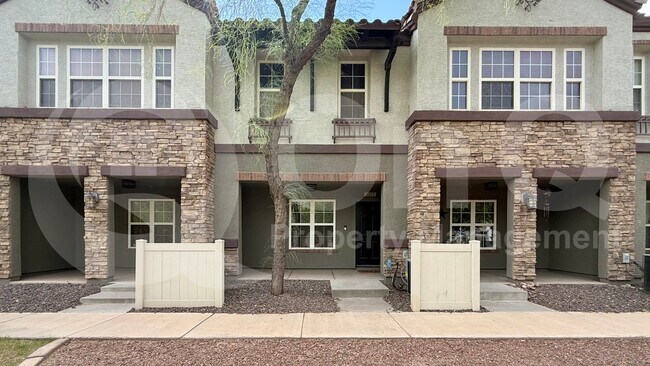 2222 E Huntington Dr Phoenix, AZ 85040 photo 3