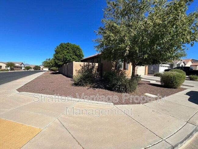 3432 E Russell St Mesa, AZ 85213 photo 4