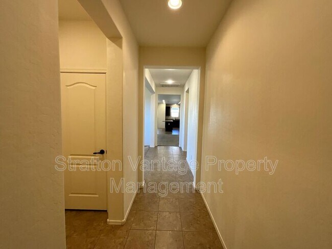 3432 E Russell St Mesa, AZ 85213 photo 5
