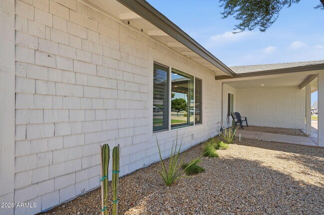 4234 E Winnetka Dr Phoenix, AZ 85044 photo 4