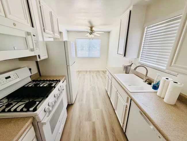 3432 Hollencrest Rd San Marcos, CA 92069 photo 2