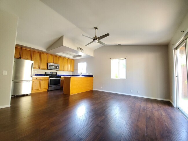 645 Ocean View Ave Encinitas, CA 92024 photo 4