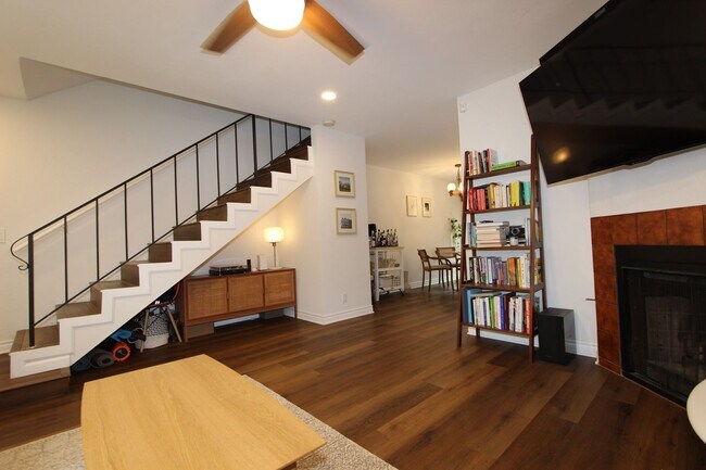 3821 Albatross St San Diego, CA 92103 photo 4