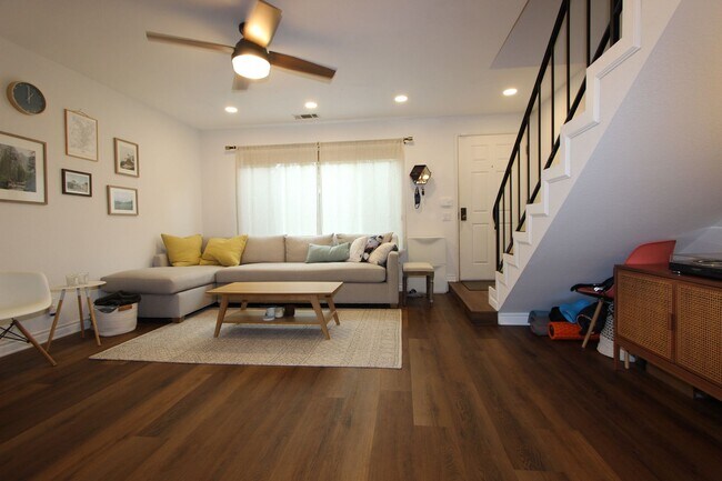 3821 Albatross St San Diego, CA 92103 photo 3