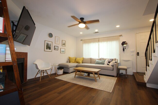 3821 Albatross St San Diego, CA 92103