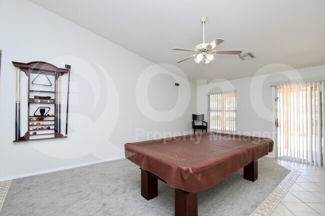 913 E Gary Ln Phoenix, AZ 85042 photo 5