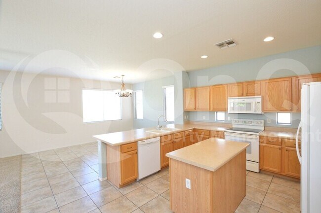 3306 E Powell Ct Gilbert, AZ 85298 photo 5