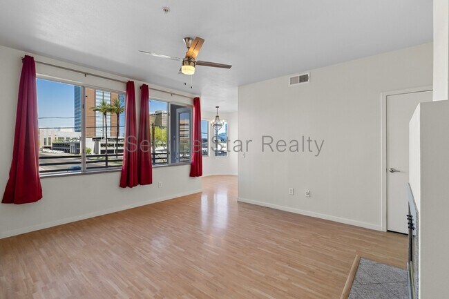 3633 N 3rd Ave Phoenix, AZ 85013 photo 2
